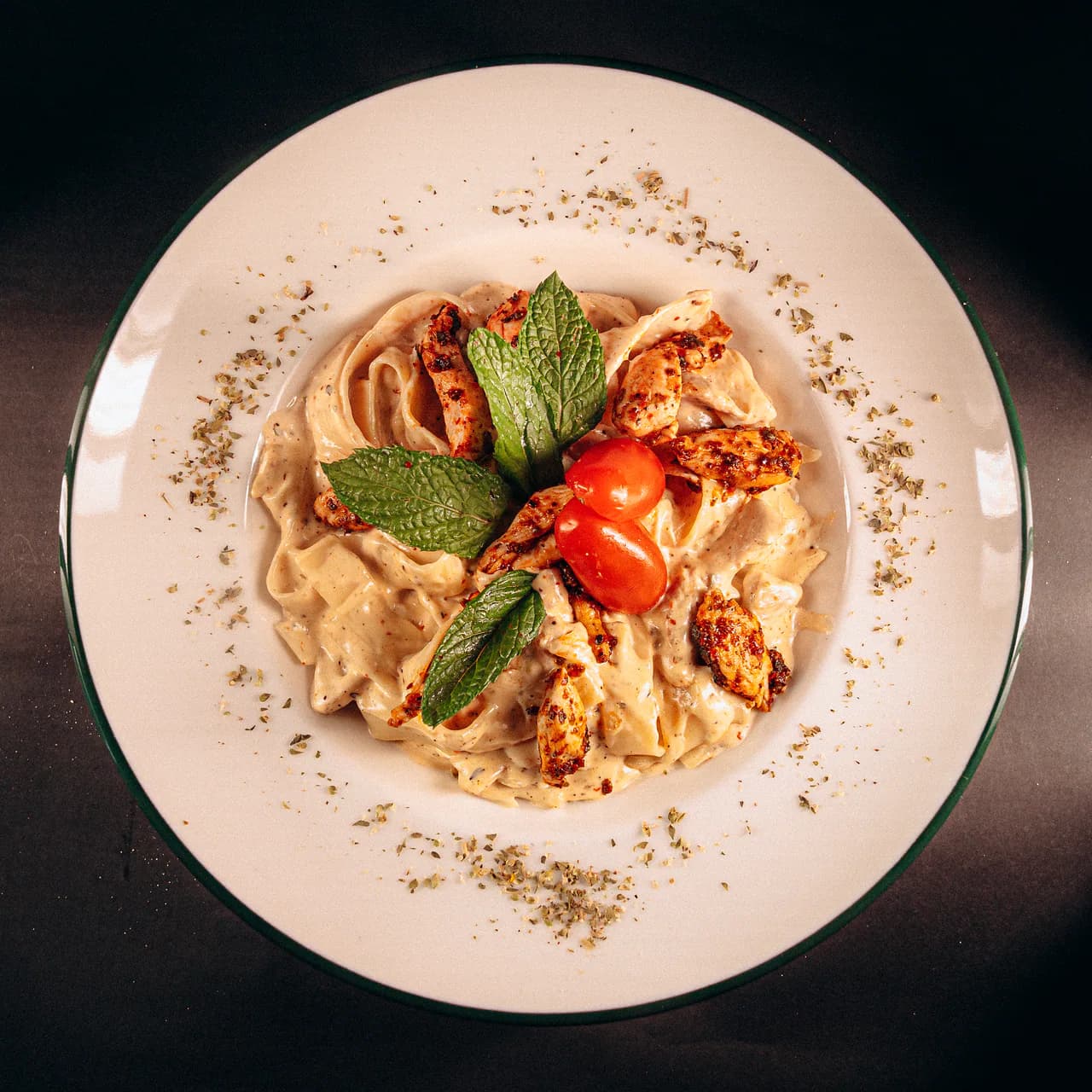 Pollo Piccante, Acılı Krema ve Tavuk